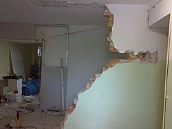 Kolejna ściana padnie zaraz!